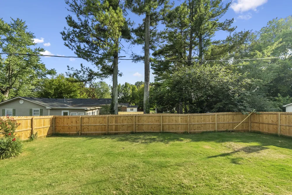413 Sampson Ave Adairville, KY 42202