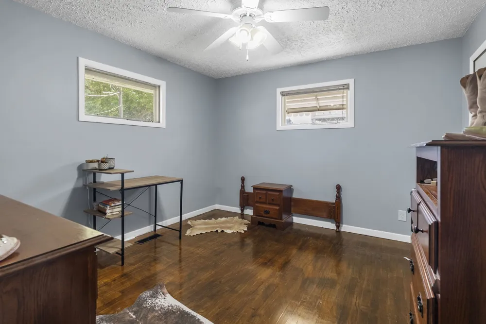 413 Sampson Ave Adairville, KY 42202
