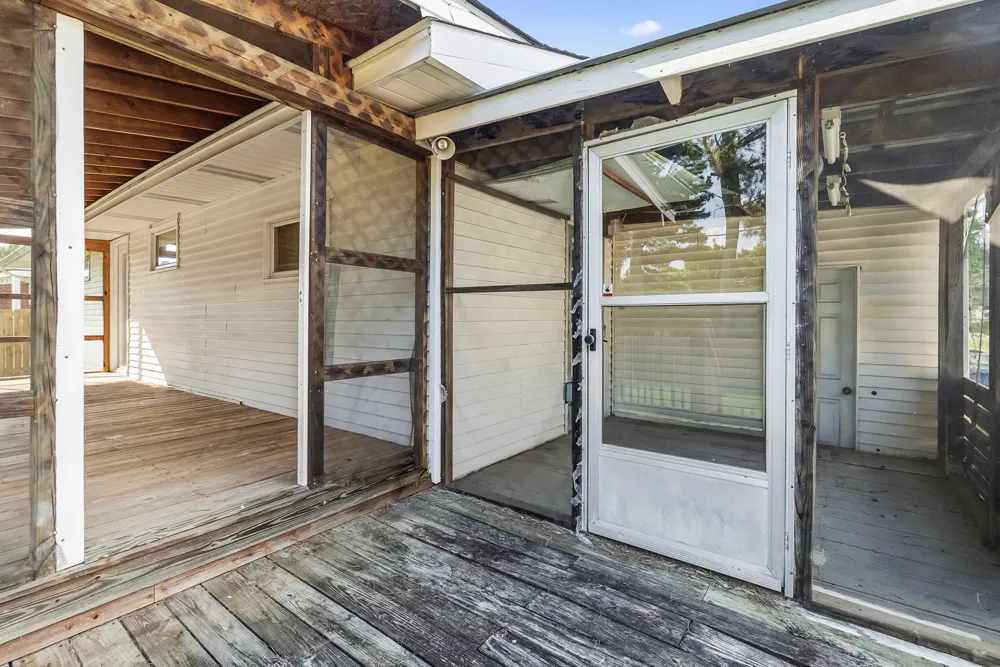 413 Sampson Ave Adairville, KY 42202