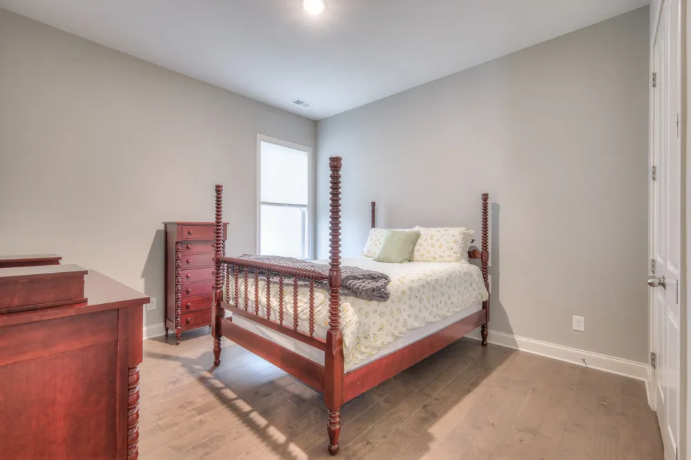 1044 Cabell Dr Franklin, TN 37064