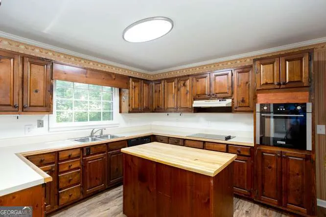 100 Ridgewood DR Rockmart, GA 30153