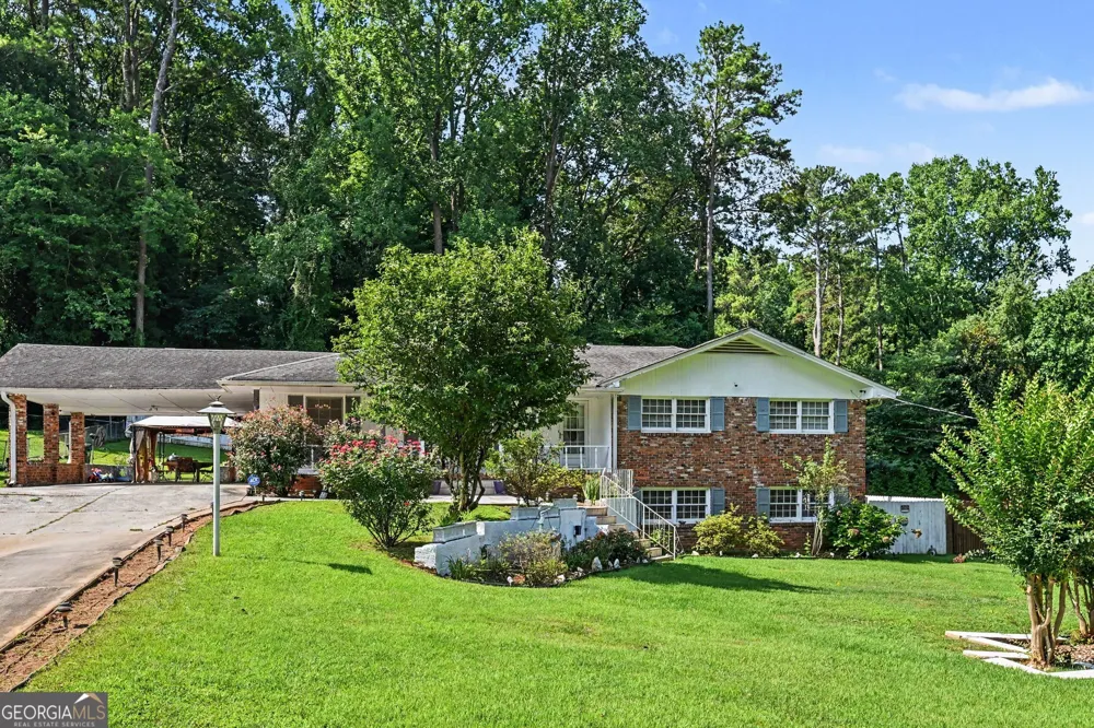 2700 Hayden DR East Point, GA 30344