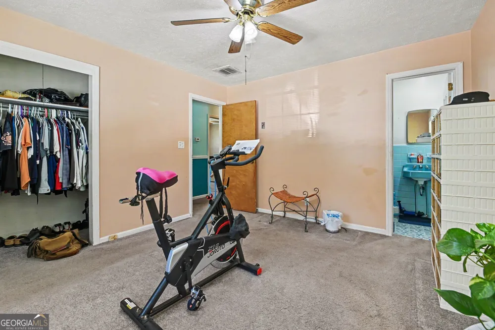 2700 Hayden DR East Point, GA 30344