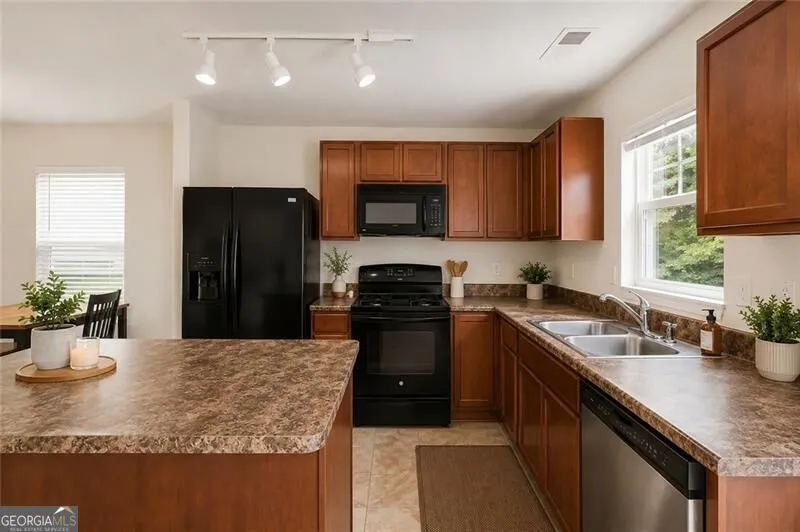 22 Lila WAY Cartersville, GA 30120