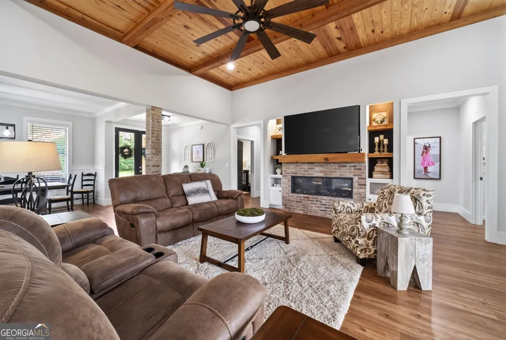 302 Savannah DR Mansfield, GA 30055