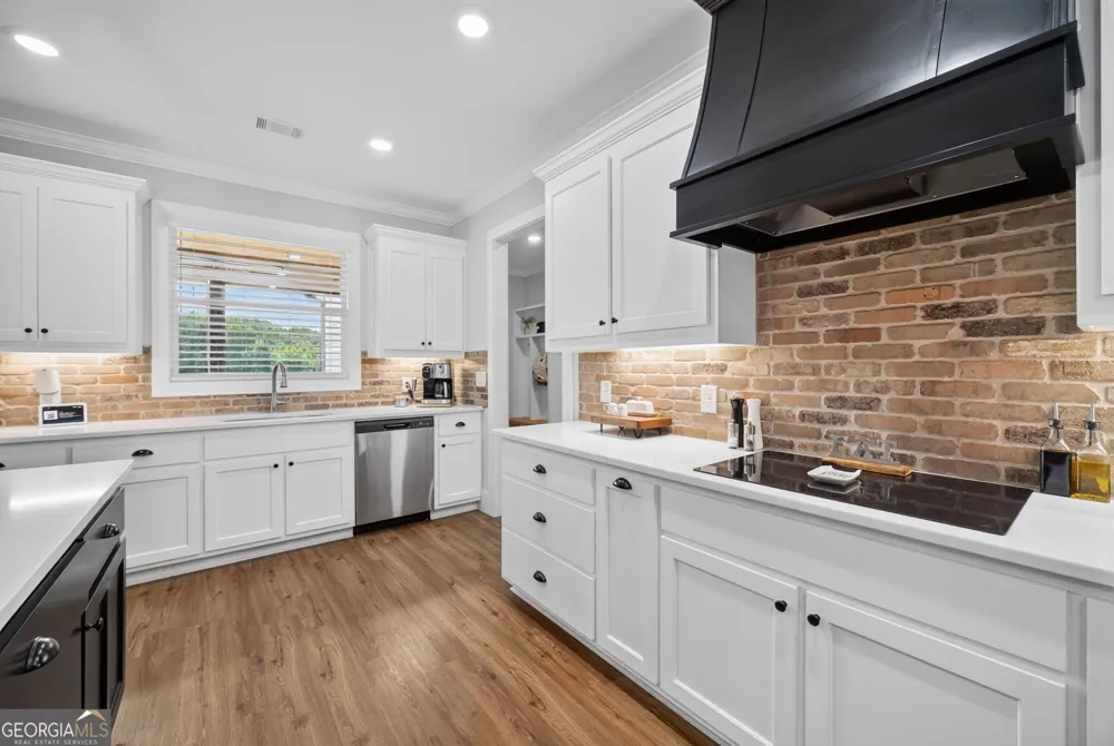 302 Savannah DR Mansfield, GA 30055