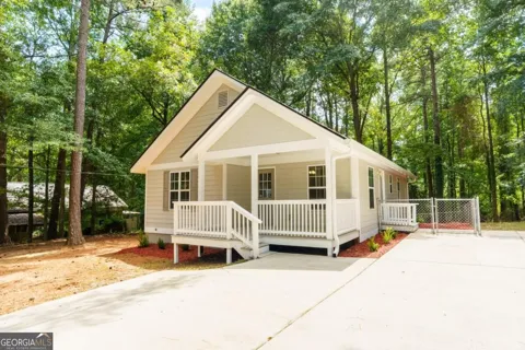2354 Airport DR
