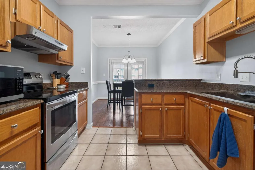 105 Vinings Forest CIR SE Smyrna, GA 30080