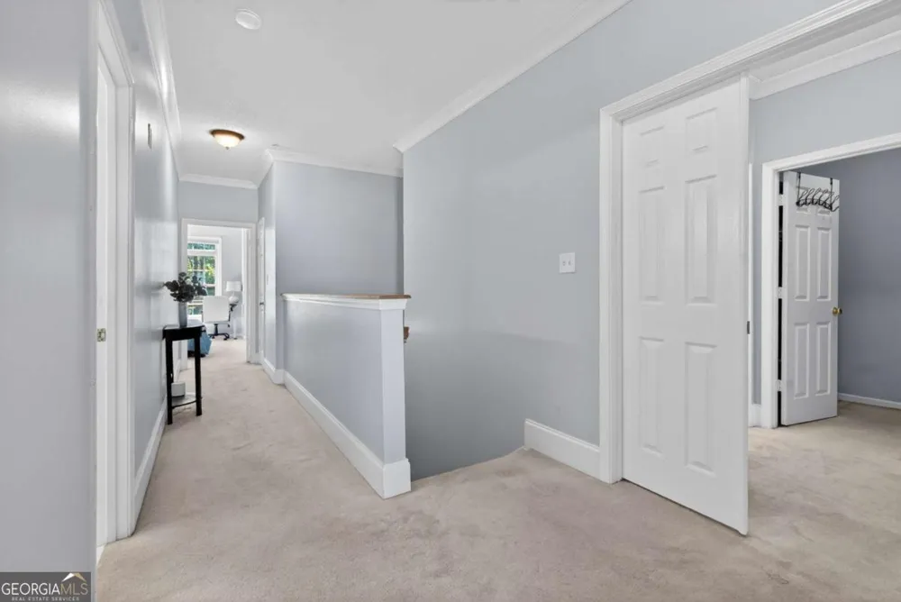 105 Vinings Forest CIR SE Smyrna, GA 30080