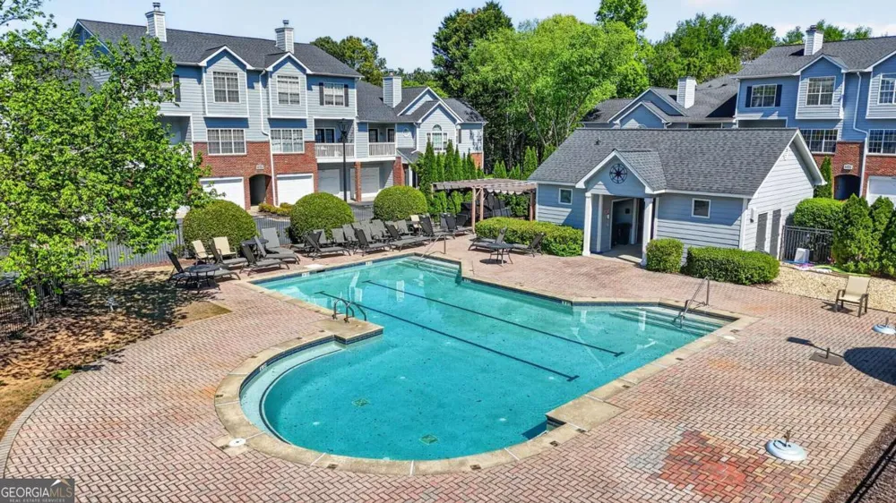 105 Vinings Forest CIR SE Smyrna, GA 30080
