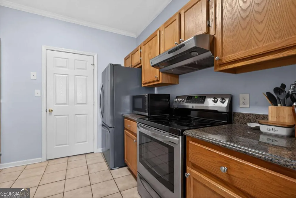 105 Vinings Forest CIR SE Smyrna, GA 30080
