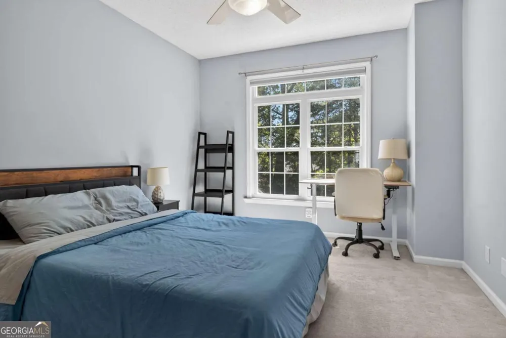 105 Vinings Forest CIR SE Smyrna, GA 30080