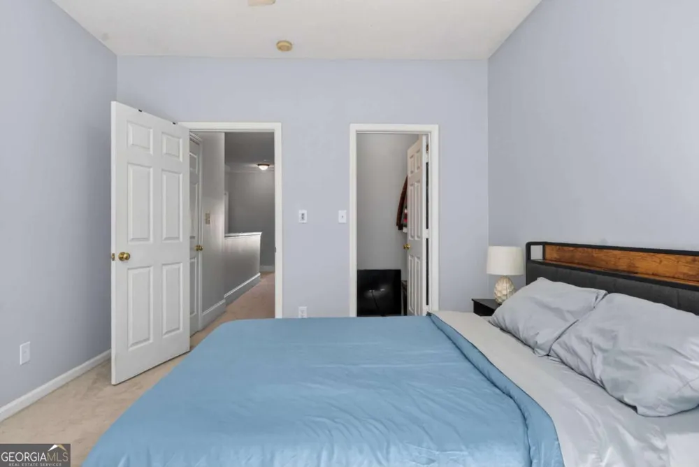 105 Vinings Forest CIR SE Smyrna, GA 30080