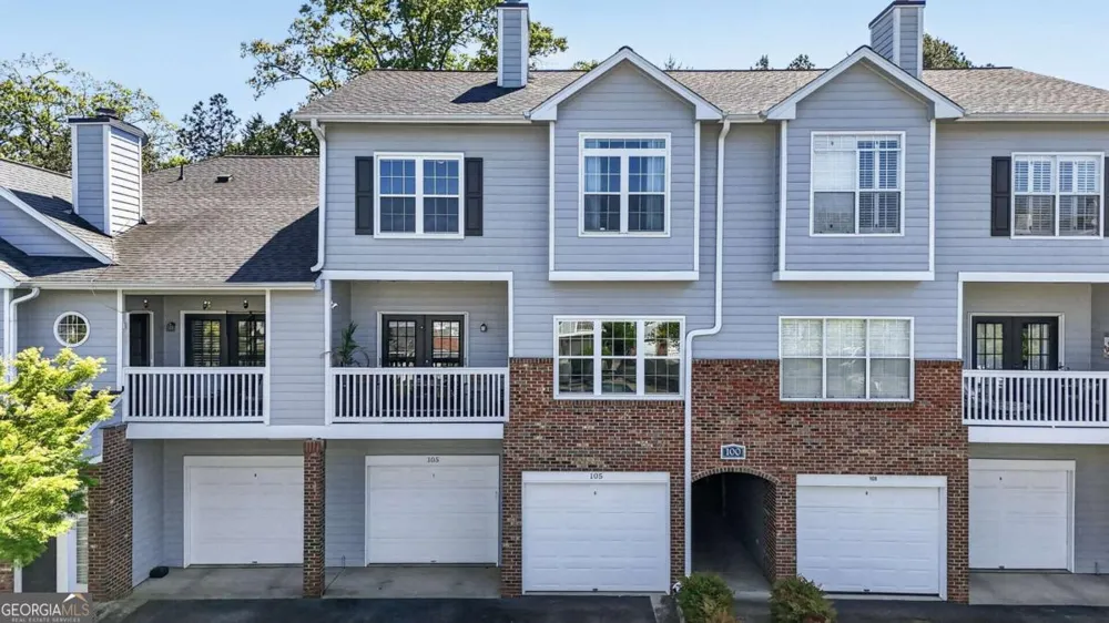 105 Vinings Forest CIR SE Smyrna, GA 30080