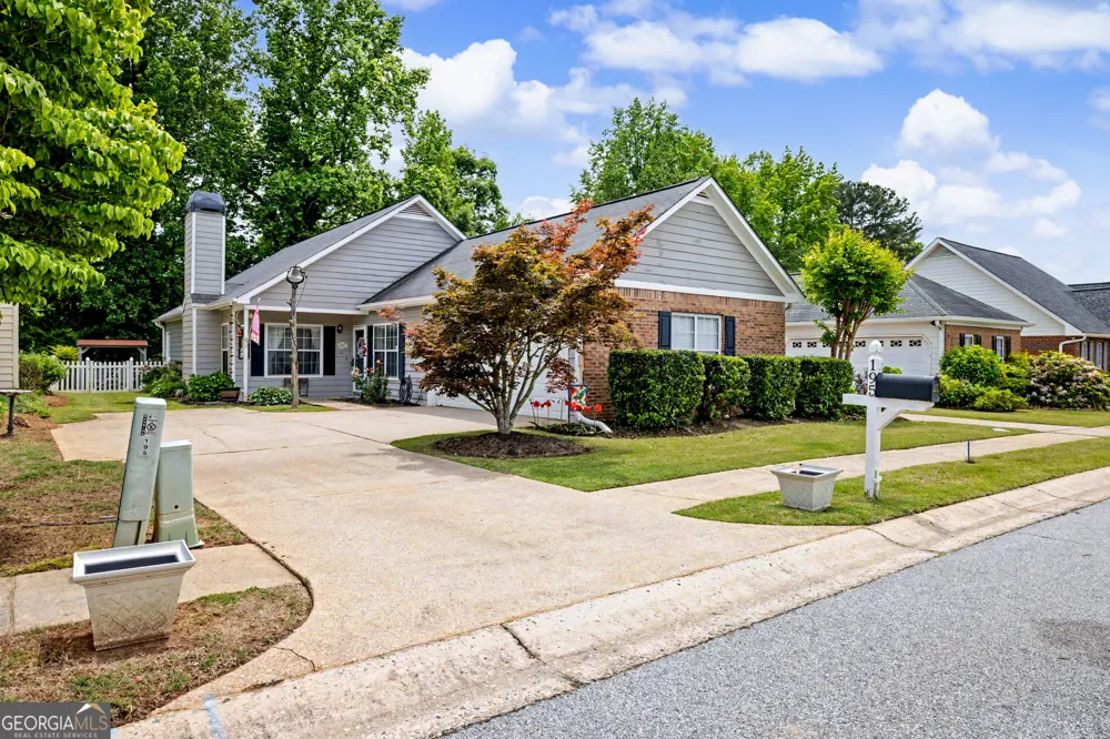 195 Woodgate DR Fayetteville, GA 30214