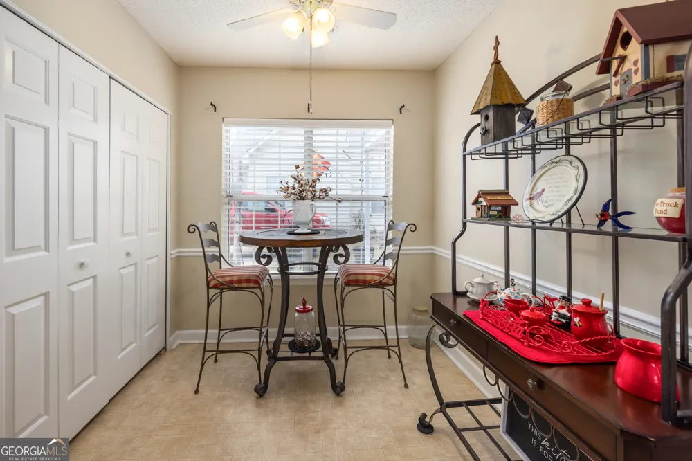 195 Woodgate DR Fayetteville, GA 30214