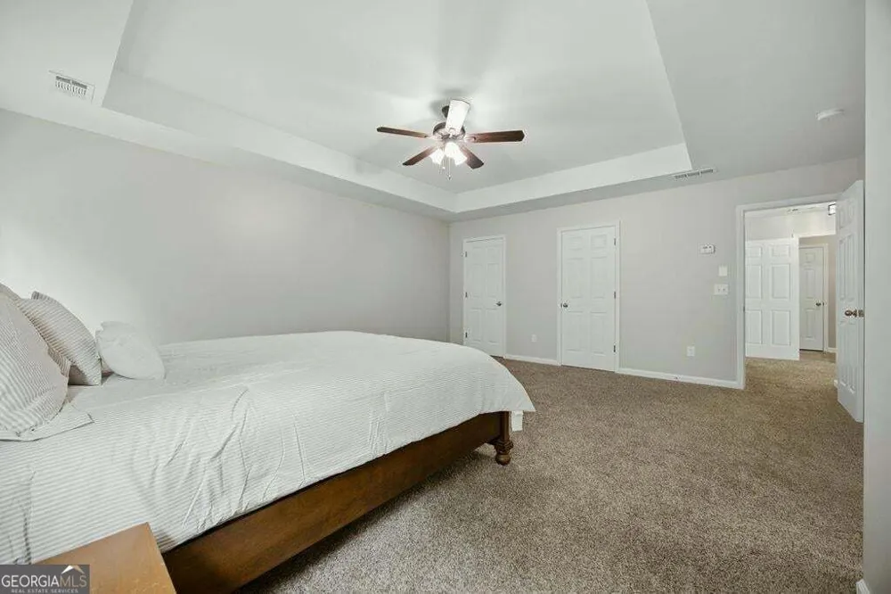 560 Crestmont LN Canton, GA 30114