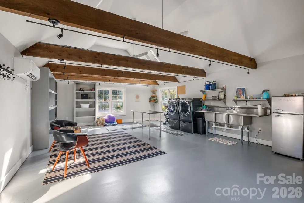 1 Orchid Lane Asheville, NC 28803