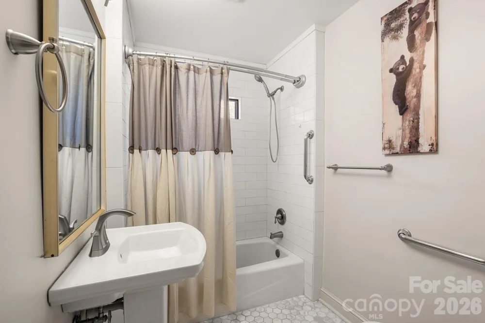 1 Orchid Lane Asheville, NC 28803