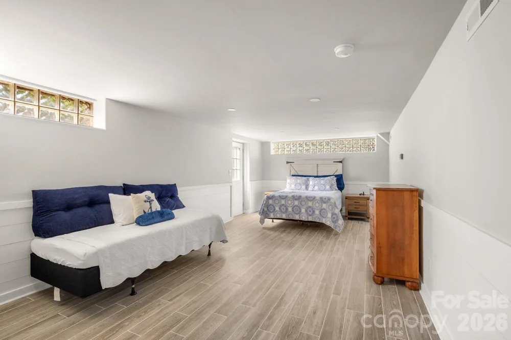 1 Orchid Lane Asheville, NC 28803