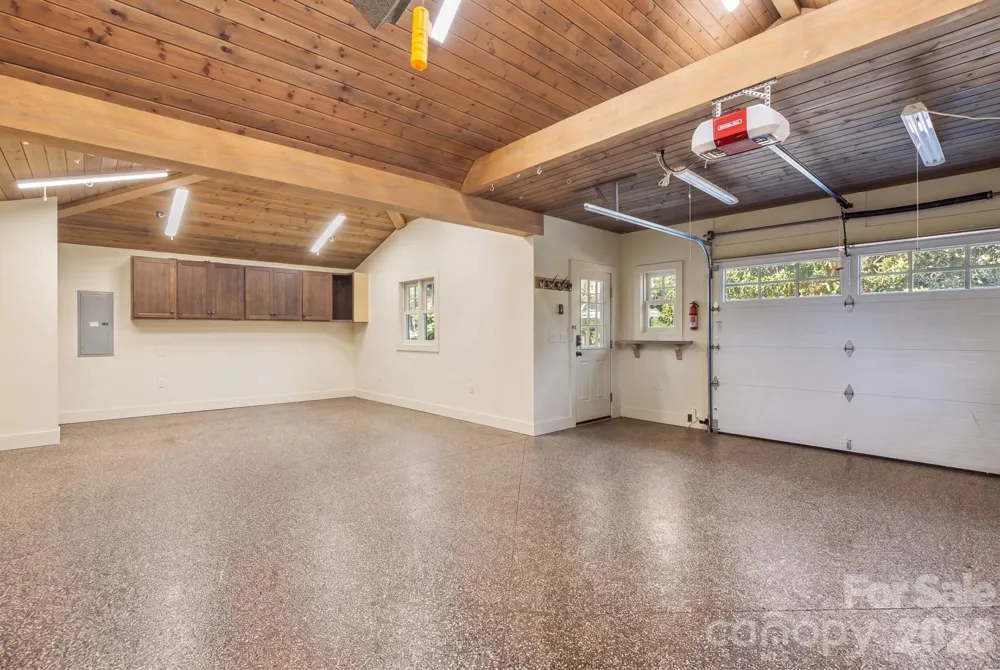 1 Orchid Lane Asheville, NC 28803