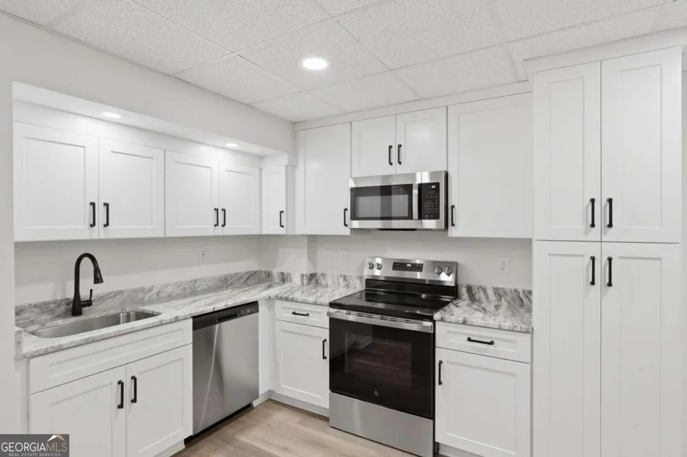 9370 Eagles Landing DR Gainesville, GA 30506