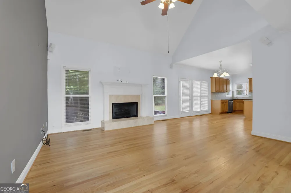 2977 Cadbury CT Snellville, GA 30039