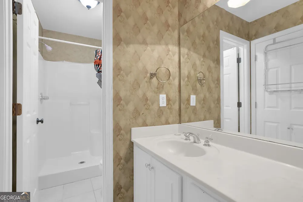 2977 Cadbury CT Snellville, GA 30039