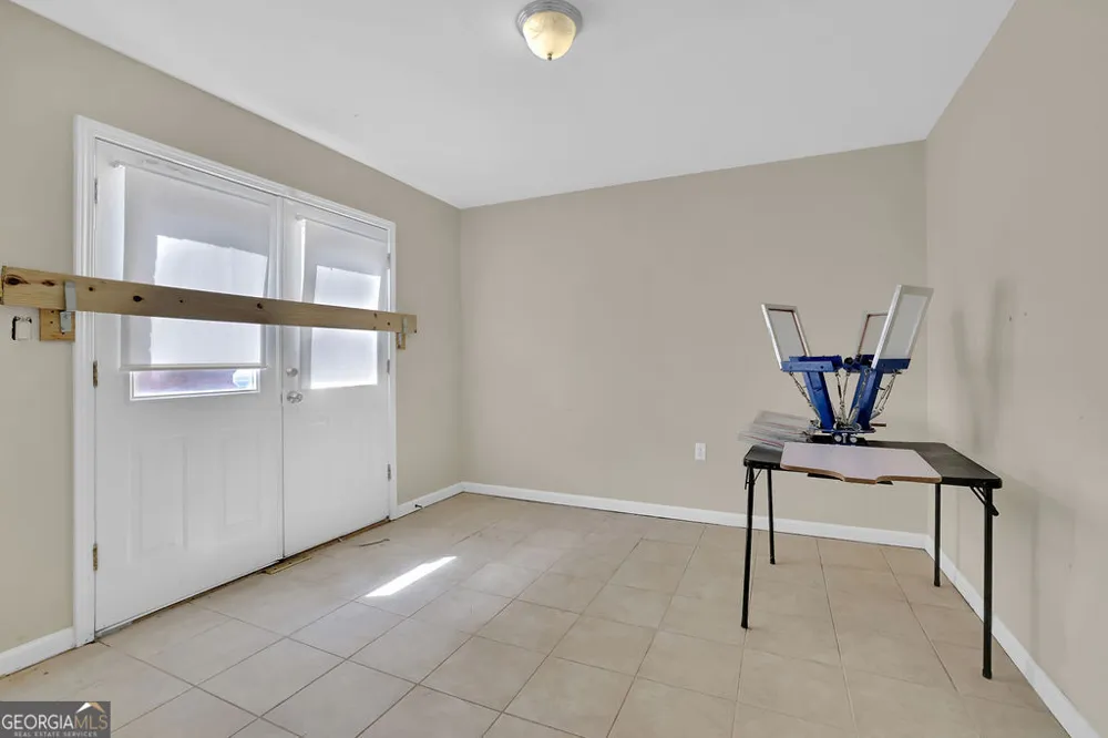 2977 Cadbury CT Snellville, GA 30039