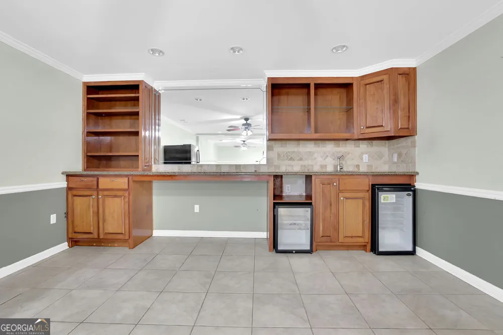 2977 Cadbury CT Snellville, GA 30039