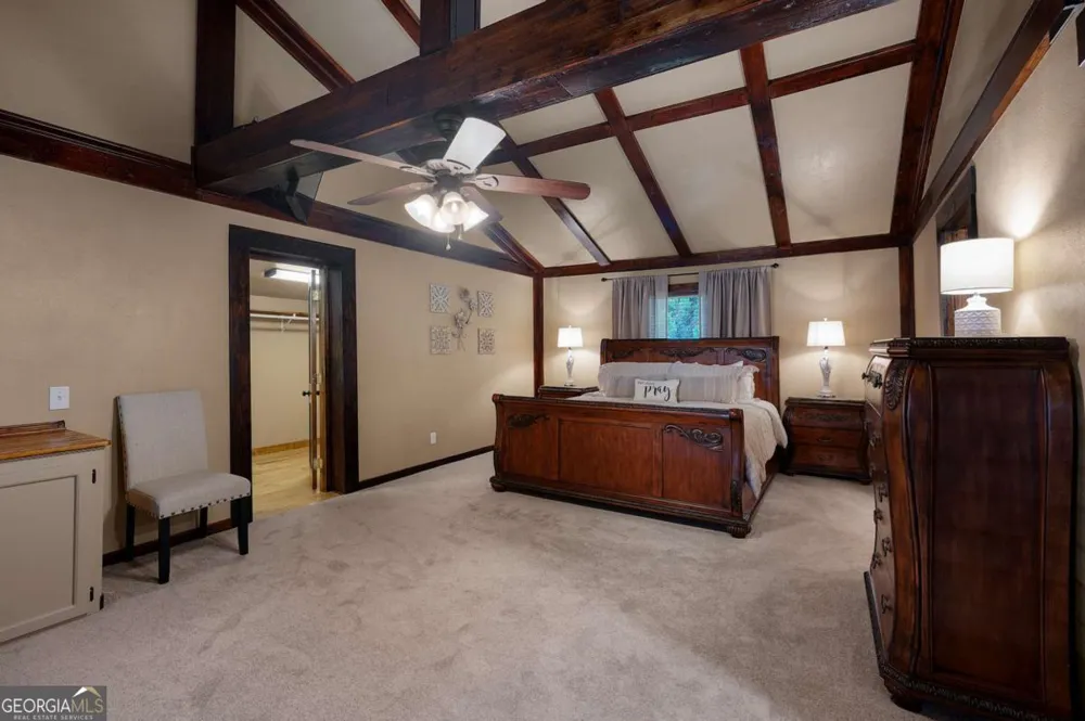 2064 Knight RD Ellijay, GA 30540