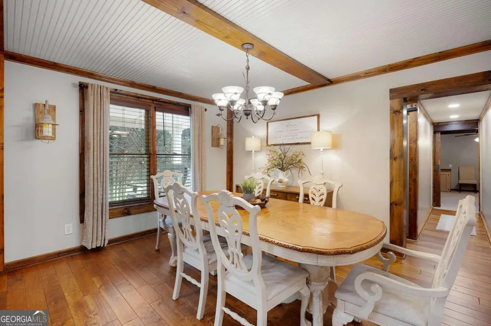 2064 Knight RD Ellijay, GA 30540