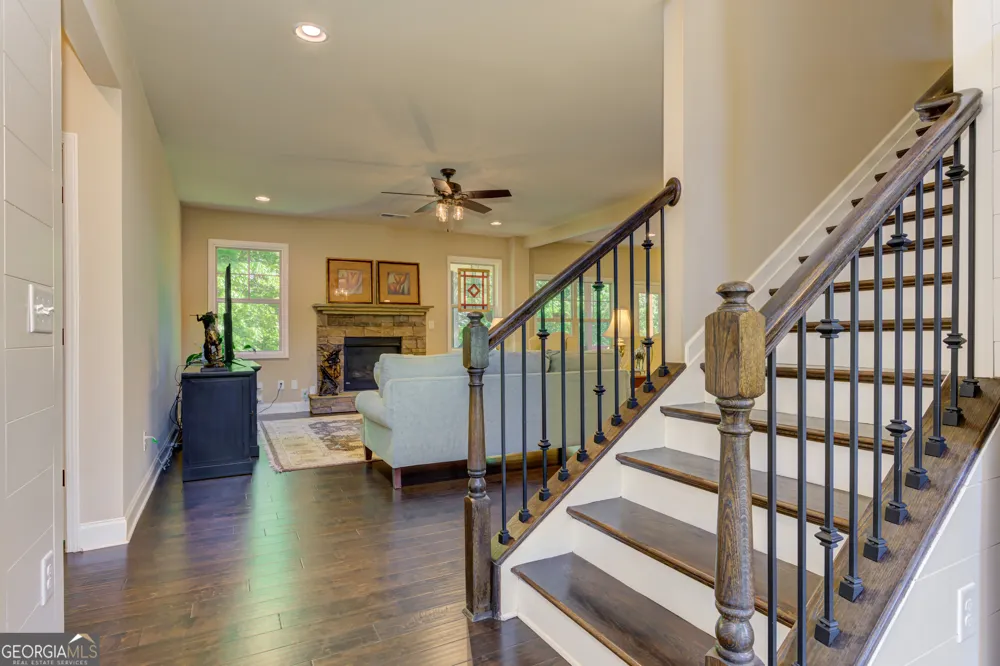 405 Acorn RUN Canton, GA 30115