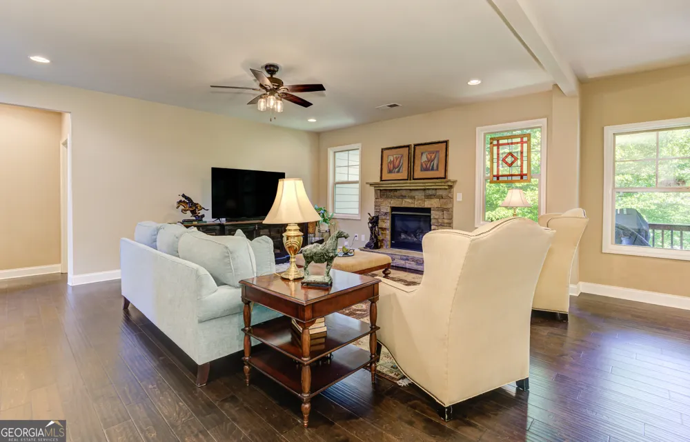 405 Acorn RUN Canton, GA 30115