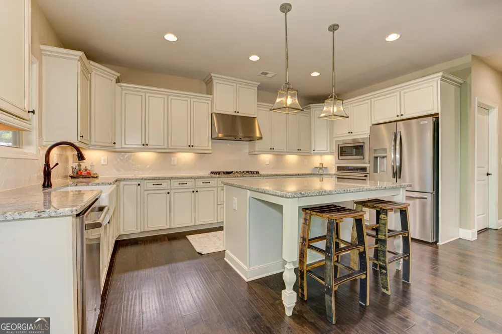 405 Acorn RUN Canton, GA 30115