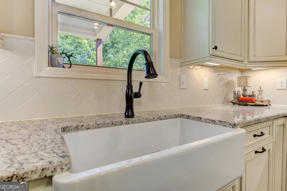 405 Acorn RUN Canton, GA 30115