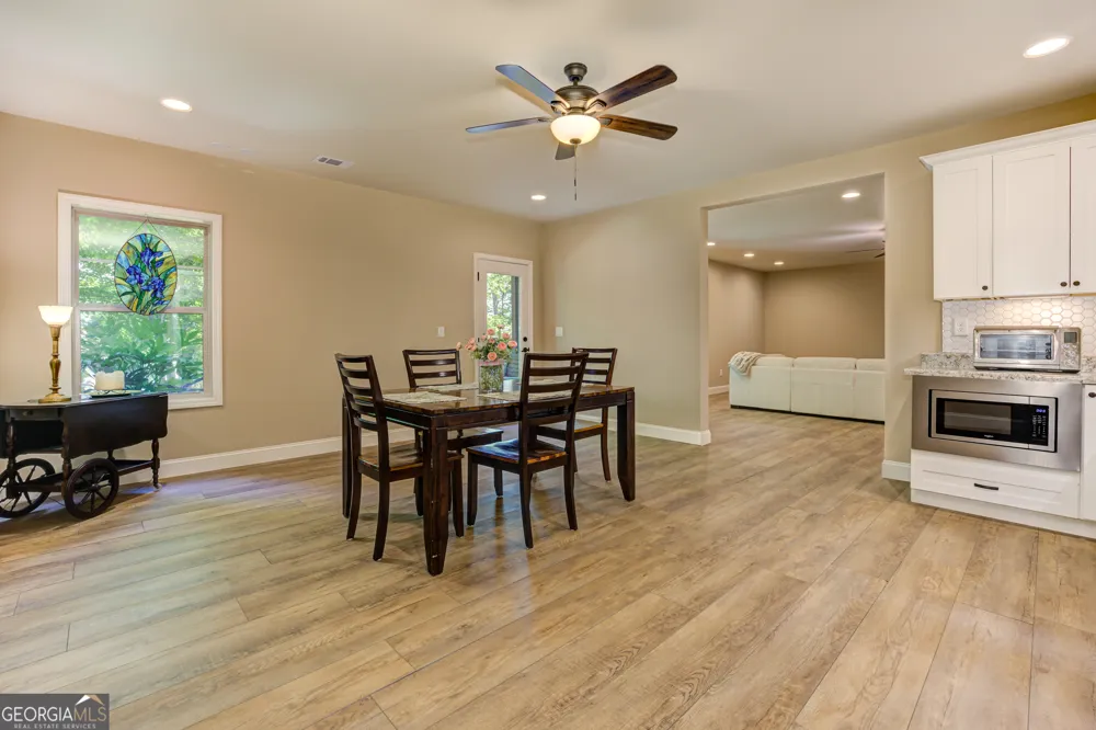 405 Acorn RUN Canton, GA 30115