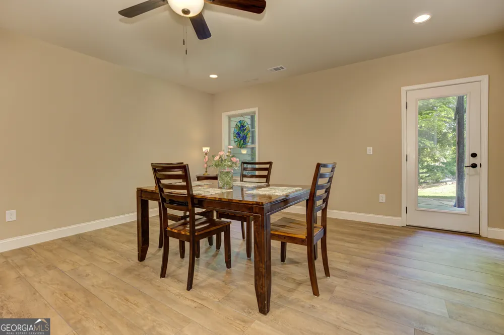 405 Acorn RUN Canton, GA 30115