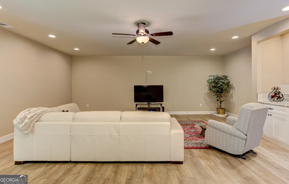 405 Acorn RUN Canton, GA 30115
