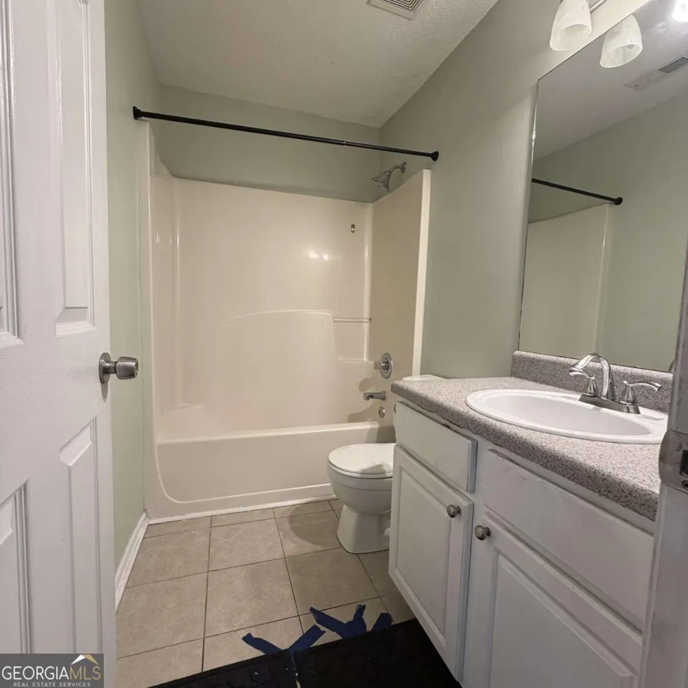 204 Gallant LN SE Mableton, GA 30126