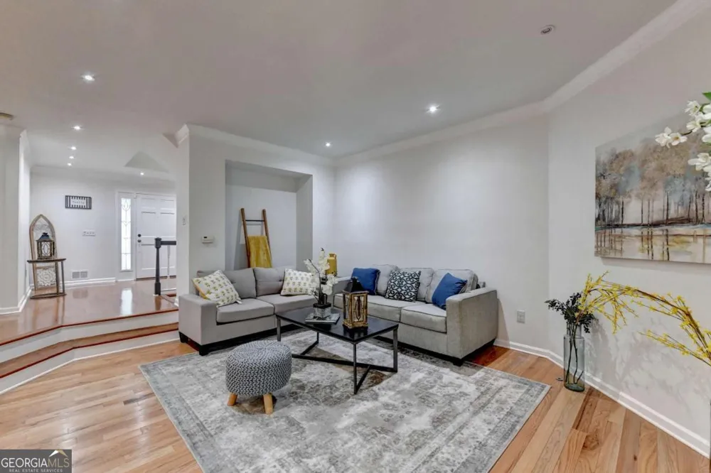 1006 Camden CT Atlanta, GA 30327