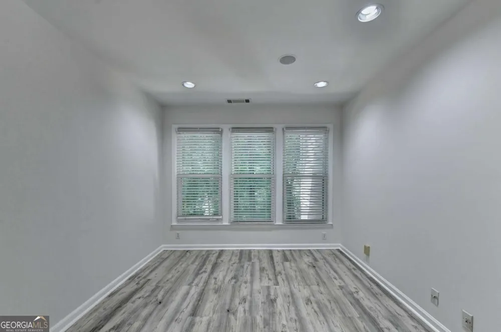 1006 Camden CT Atlanta, GA 30327