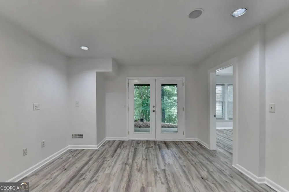 1006 Camden CT Atlanta, GA 30327