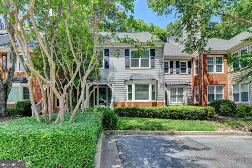 1006 Camden CT Atlanta, GA 30327