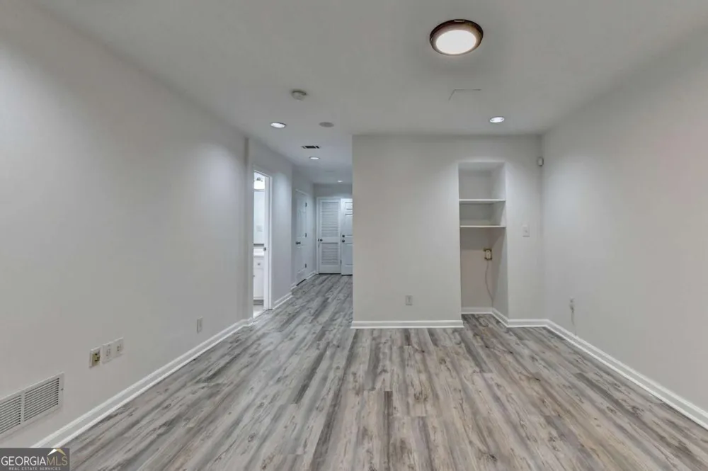 1006 Camden CT Atlanta, GA 30327