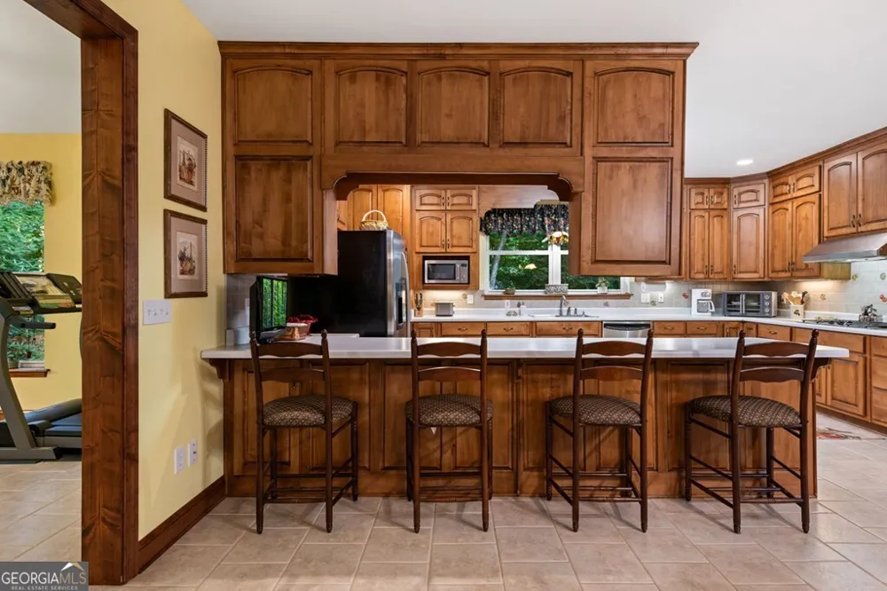 541 Davis RD Blue Ridge, GA 30513