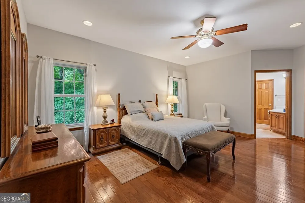 541 Davis RD Blue Ridge, GA 30513