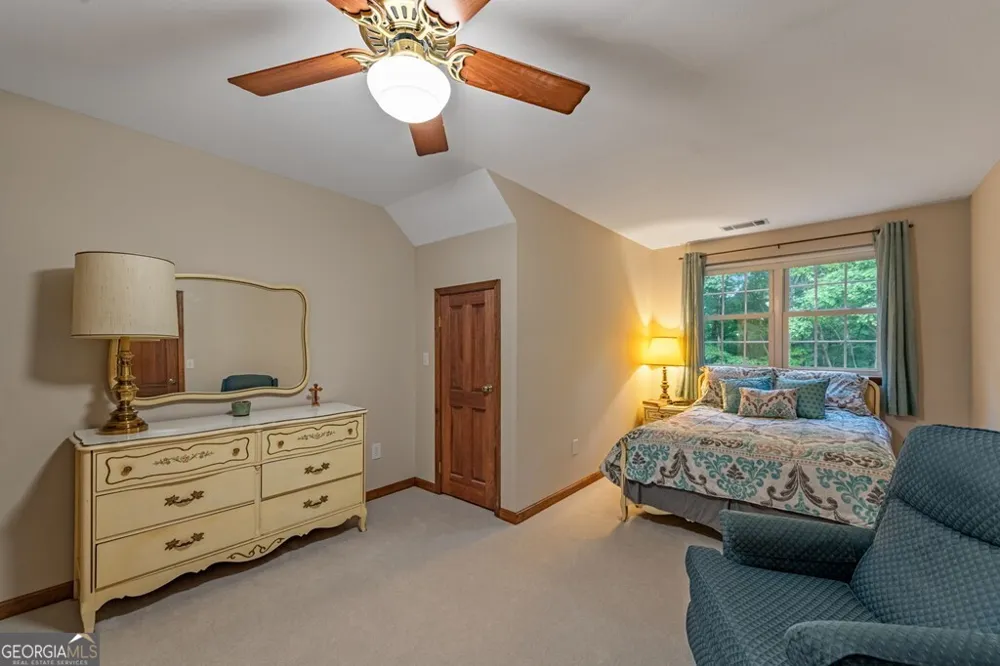 541 Davis RD Blue Ridge, GA 30513