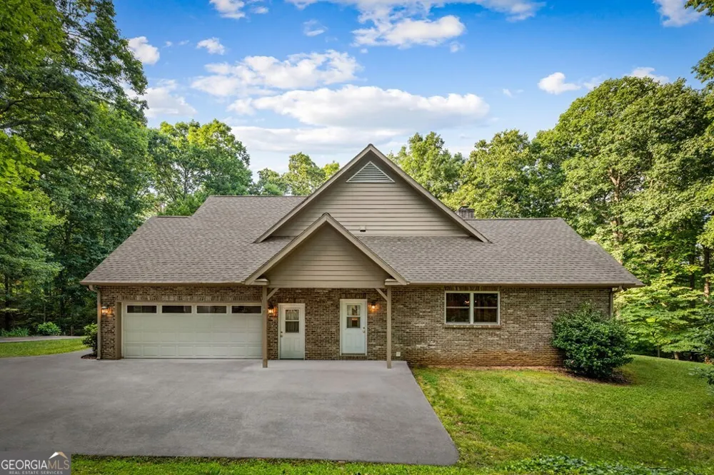541 Davis RD Blue Ridge, GA 30513