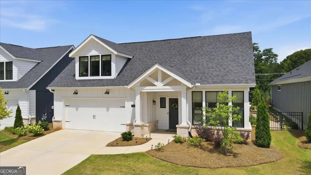 252 Persimmon DR Canton, GA 30115